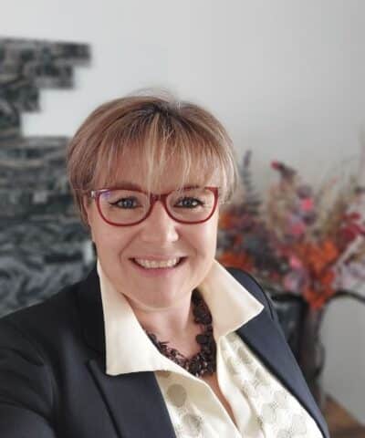 Cathy , formatrice en Management, Merchandising et Qualité & Sécurité